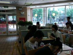 -肯德基(中纬店)