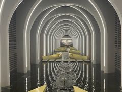 -涨巢·潮玩水疗局