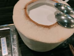 -东椰·海南椰子鸡火锅(朝阳门店)