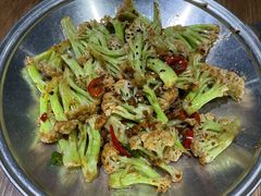 干锅有机菜花-叶派龙虾•招牌香辣蟹·海鲜(中海国际店)