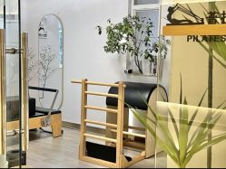 -闺蜜瑜伽·普拉提女性塑形馆