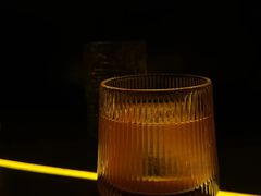 -SU lounge the lake view湖景酒廊