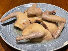 花雕乳鸽-龙悦湾酒家·八阵鱼生·渔人码头店
