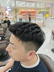-尤司男士国潮理发馆