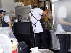 -沪上阿姨·精选茶饮(华强广场店)