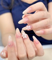 -U3美甲美睫沙龙