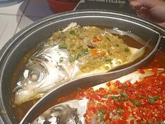 -阿瓦山寨·湘菜现炒·剁椒鱼头王(咸阳总店)