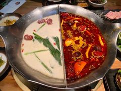 台式麻辣锅-湊湊火锅·茶憩(杭州湖滨银泰in77店)