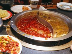 -沸炉重庆老火锅(军事博物馆店)