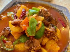 特色的大盘鸡-维吾尔餐厅(宜山路店)