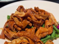 -蚝美人·生蚝海鲜烧烤(茶花园店)