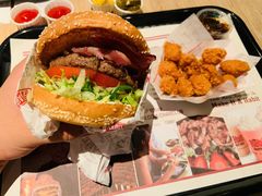 -The Habit Burger Grill 哈比特汉堡(复兴soho店)