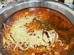 -周良天山牛杂城(天山路总店)