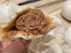-白玉兰食品甜凤店(合生汇店)