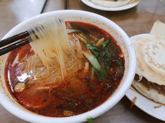麻辣米线-子午路张记肉夹馍(翠华路店)