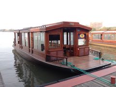 iphone_upload_pic-西湖游船