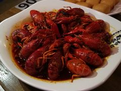 -龙巢盱眙龙虾·牛蛙·烧烤宵夜(八卦岭店)