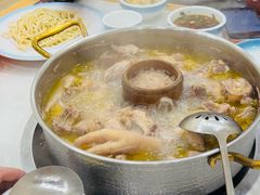 -朴小妹人参鸡汤火锅(长白山万达店)