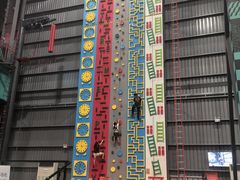 -极限PLAY运动娱乐新世界·团建派对潮玩休闲馆·室内蹦极高空游乐园