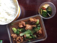吉香斋黄焖鸡米饭(定西路店)-峰味香.酱香米线.黄焖鸡(定西路店)