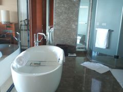 -三亚湾海居铂尔曼度假酒店