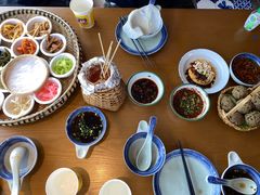 -包整·丝娃娃(一览甲秀楼风景店)