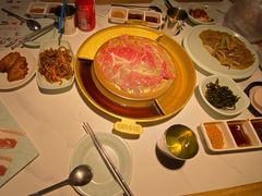 秘制黑猪五花-猪啊牛呀羊啊铜盘烤肉(正大广场店)