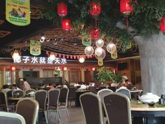 大堂-龙泉人椰子鸡.糟粕醋.海南菜(三亚旗舰店)