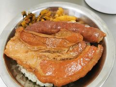 -梁阿婆廿年老牌扣肉糯米饭