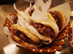 浓香驴肉火烧-闫家驴肉老店(华电一校店)