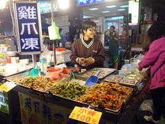 -六合夜市