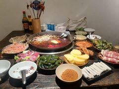 -四小区火锅·巷子里的重庆火锅(花照壁店)