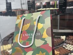 -Laderach 莱德拉(上海环贸iapm店)