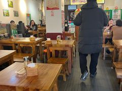-丽虹云南过桥米线(兴工街店)