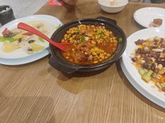 黄豆焖猪蹄-张太婆老妈蹄花川菜馆·中华餐饮老字号(望平街店)
