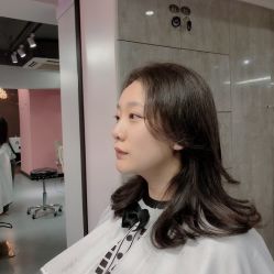 -Moyue HAIR SALON