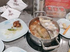-金滏山·烤肉海鲜火锅自助(襄阳万达店)