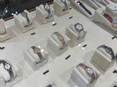 -109度二手奢侈品手表包包珠宝回收(新天地店)