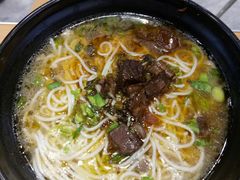 -花溪巷牛肉粉(泉城路店)