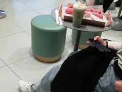 -奈雪的茶(亨特国际广场店)