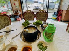 -鲁朗纳麦石锅鸡庄园