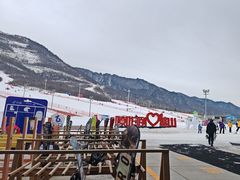 -鳌山滑雪度假区