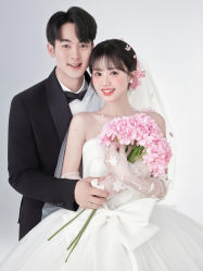 -蒙娜丽莎婚纱摄影(爱城总店)