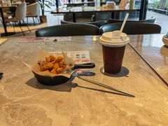 -必胜客(骡马市店)