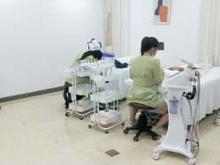 点击看大图 -凡碧诗毛孔清洁收细