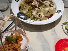 -渔语鱼酸菜鱼新川菜(来福士店)