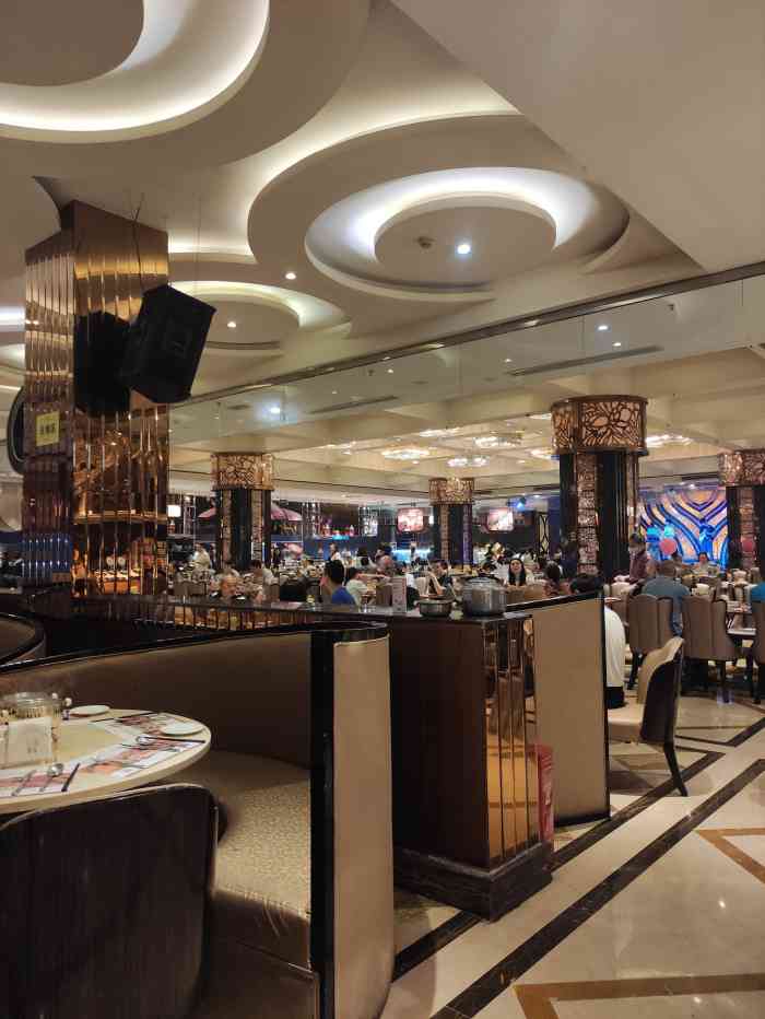 芭菲盛宴环球美食北城国际店