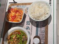 -老乡鸡(上海白玉兰广场店)