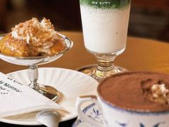 -Café Monson