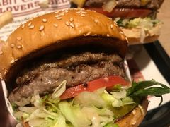 -The Habit Burger Grill 哈比特汉堡(复兴soho店)